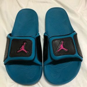 Jordan Hydroshot 3 slides